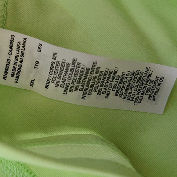 Nike XXL Medium-Support 1-Piece Pad V-Neck Sports Bra - Picture 7 of 9